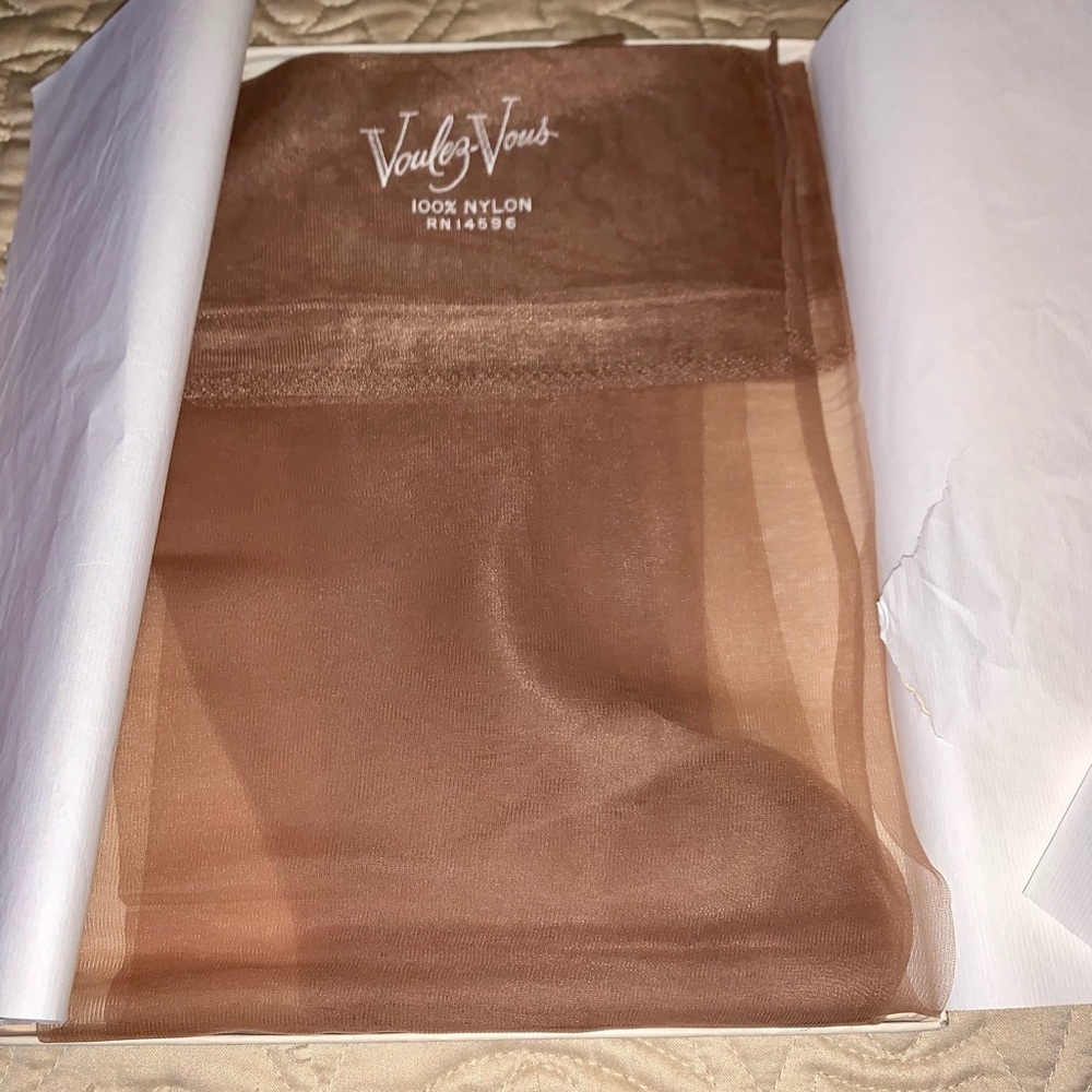 Vintage Voylez-Vous Thigh High Stockings•Med Tall•EVC!